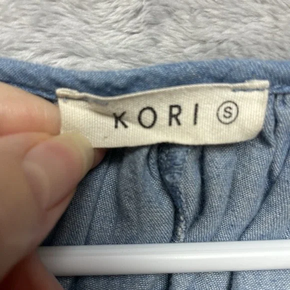 Kori Chambray Crop Top‎ Womens S Blue Long Sleeve V Neck Hippie Boho Festival - Picture 4 of 7